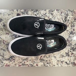 Vans slip on